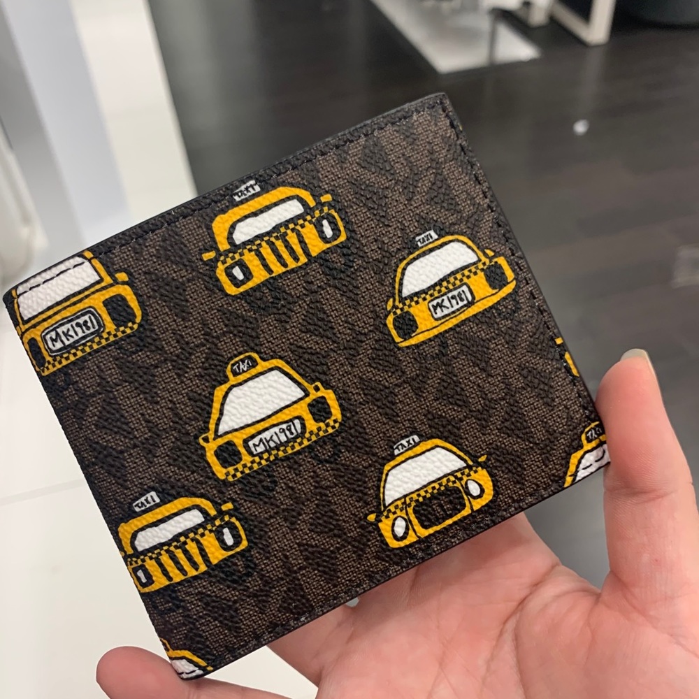 NWT Michael Kors NYC Mens Wallet
